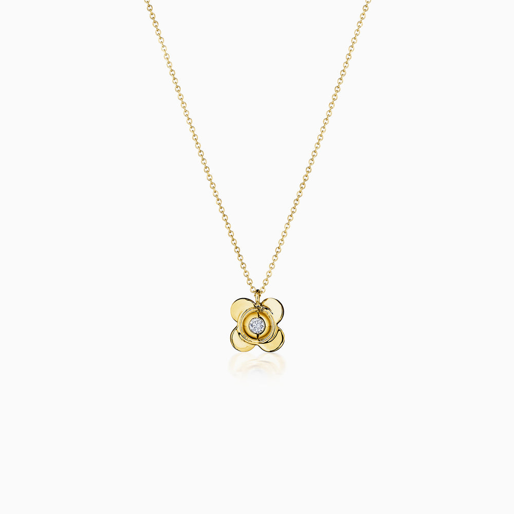 Diamond Center Rose Petals Necklace In Gold