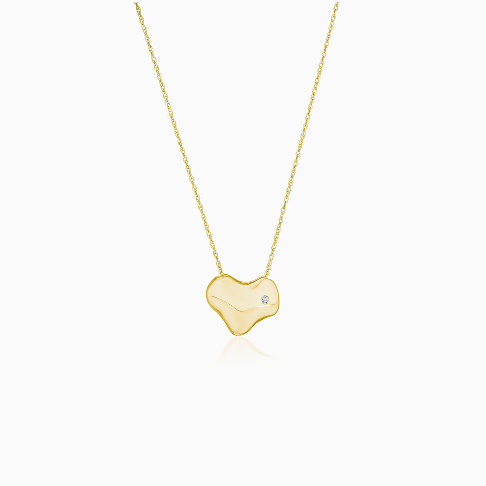 Heart Shapped Pebble Necklace With Diamond In Gold